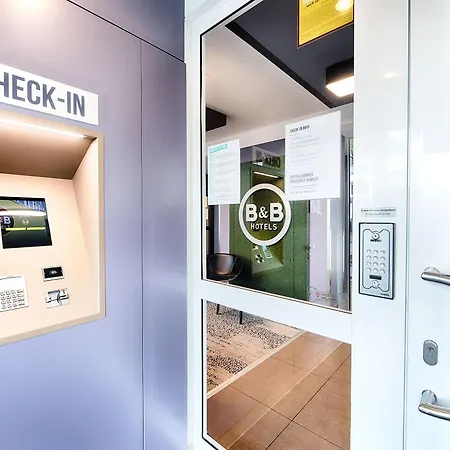 B&B Hotel Kaiserslautern 3*