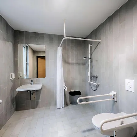 מלון B&B Hotel Kaiserslautern