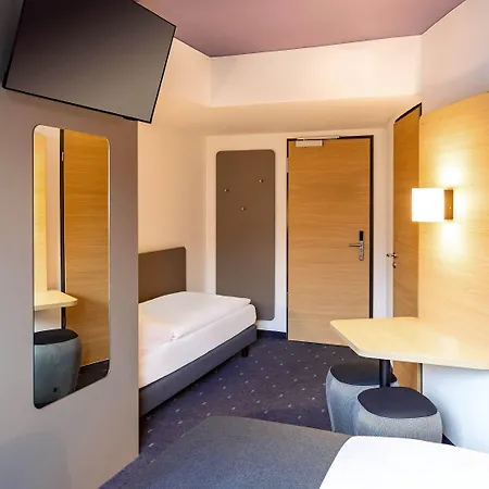 מלון B&B Hotel Kaiserslautern 3*